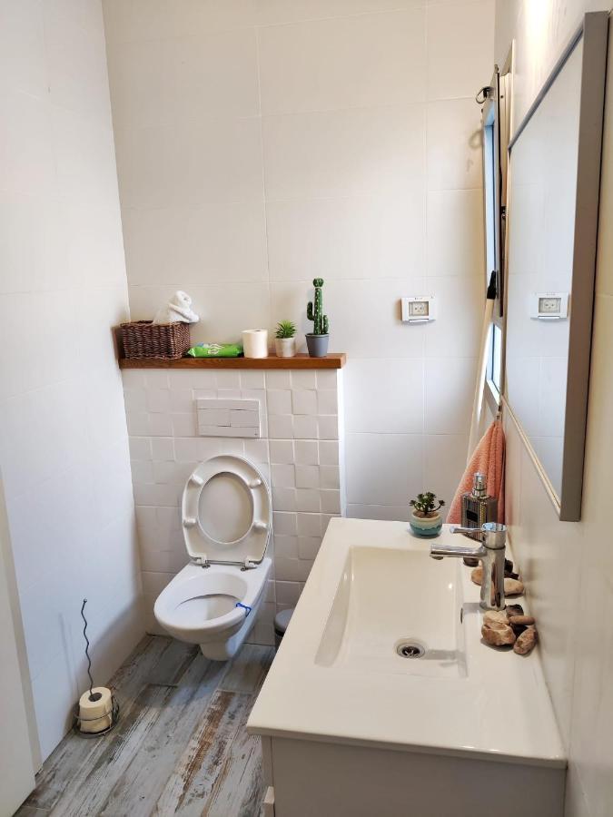 נקודות ריפוי Appartement Tirat Carmel Buitenkant foto